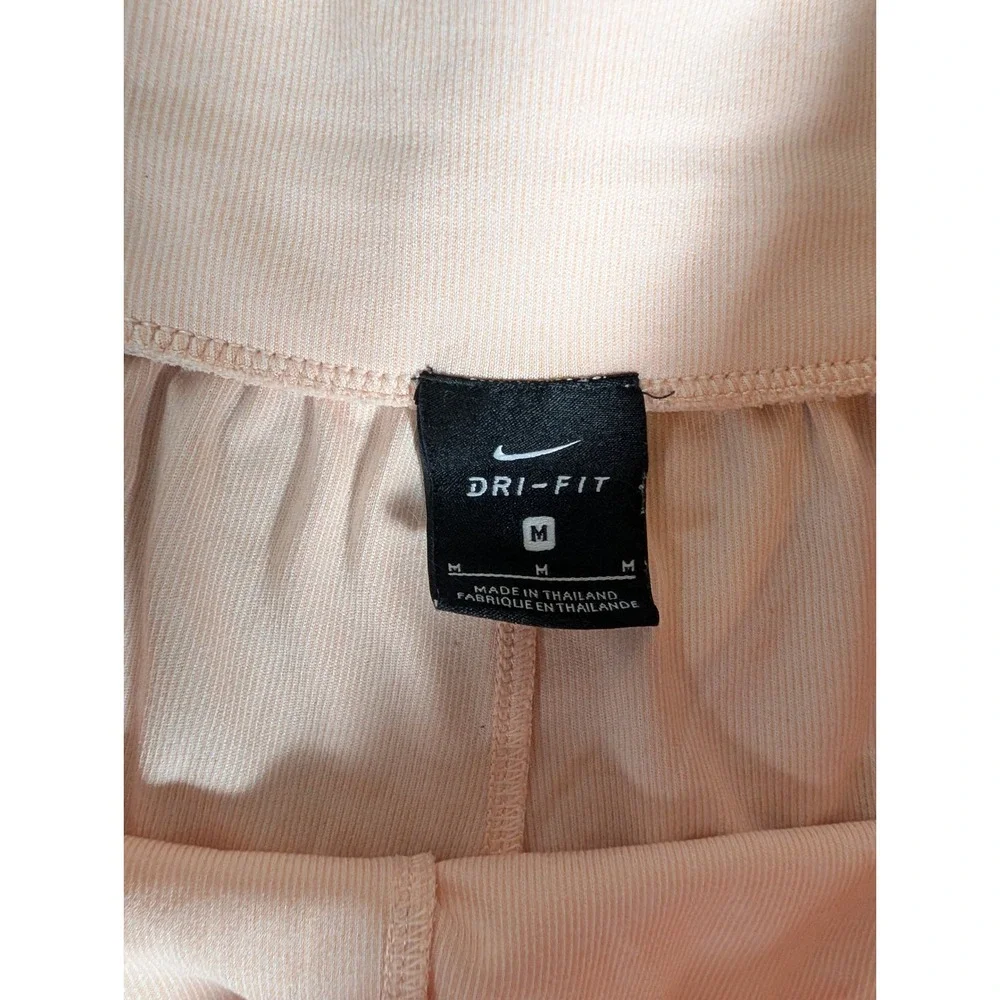 Nike Dri-FIT Peach Pink Athletic Dolphin Hem Training Shorts 5540